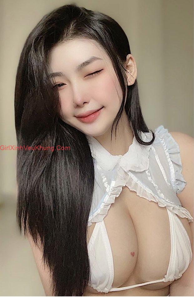 ảnh sex gái xinh khoe vú đẹp ti hồng